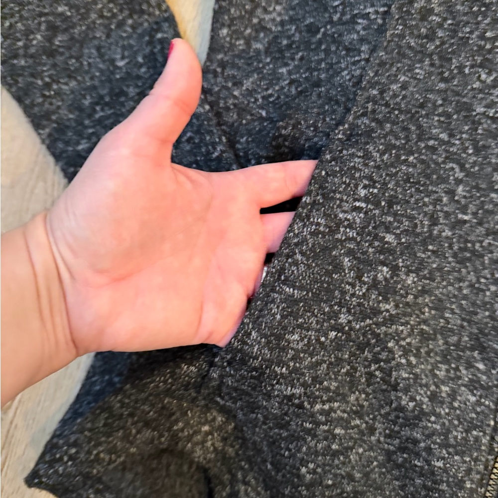 Eddie Bauer Black and Gray Zip-Up Sweater XL - Picture 5 of 8